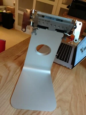 Apple Cinema Display 24" A1267 Monitor Stand Standfuss - Bild 1 von 2