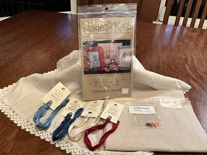 RARE!! “Yankee Doodles” Cross Stitch Chart  Lizzie Kate - Floss, Buttons, Fabric - Picture 1 of 10