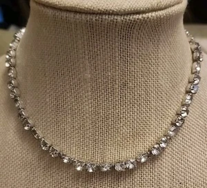 Beautiful Eisenberg Clear Crystal Single Vintage Necklace Signed 16 Inch Long - Picture 1 of 10