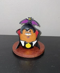 McDonald's Halloween McNugget Buddies McNuggula 1992 Happy Meal Toy Vampire VTG! - Picture 1 of 5