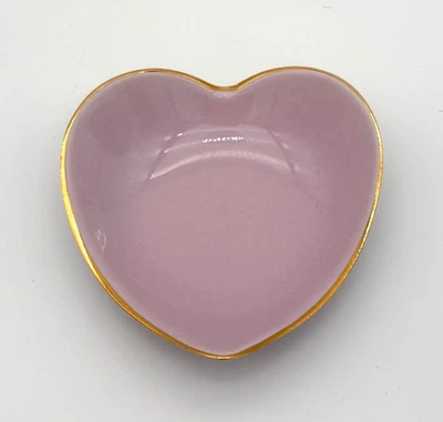 Plato en forma de corazón rosa de porcelana Apilco Francia borde dorado casa de campo francesa Foto 1 de 4