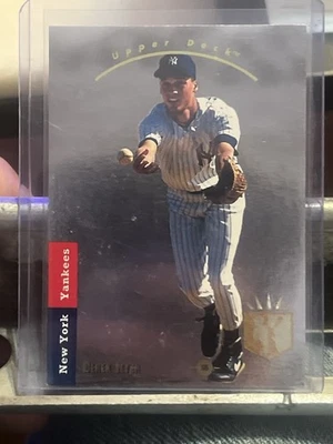 Tarjeta de novato 1993 Upper Deck SP Derek Jeter (RC) #279 - algunos pequeños arañazos Foto 1 de 4