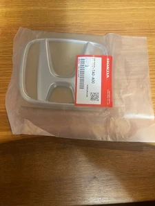 Genuine OEM Honda Front Emblem 75700-TA0-A00 Grille Logo, New, Sealed - Picture 1 of 1
