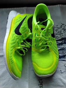 Scarpe da corsa Nike Free 5.0 a piedi nudi da uomo taglia 13 giallo fluo - Foto 1 di 17
