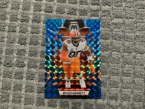 2023 PANINI MOSAIC BLUE PRIZM 51 MYLES GARRETT - Picture 1 of 1