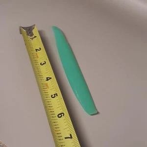 Tupperware Tuppercraft Gadget 885-2 Green Lettuce Corer/Citrus Knife Plastic - Picture 1 of 4