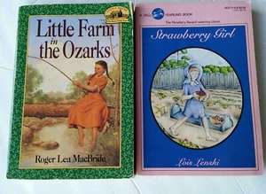 Lot 2 Little Farm In Ozarks, Laura Ingalls Wilder & Strawberry Girl Lois Lenski - Imagen 1 de 12