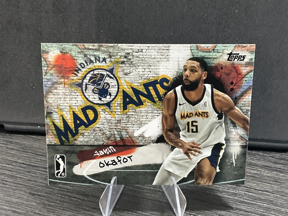 Logotipo del equipo Topps G-League TL-8 2024-25 Jahlil Okafor, Indiana Mad Ants Foto 1 de 1