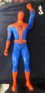 VINTAGE 1978 Remco ENERGIZED SPIDERMAN 12" Figure - Picture 1 of 6