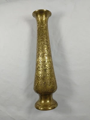 Jarrón grabado de latón macizo ~ 10" H ~ 2" apertura ~ 2.5" base ~ marcado 727 ~ India Foto 1 de 4
