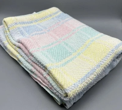 Manta de bebé tejida de algodón Beacon de colección pastel a cuadros bloque cuadrado 46 x 38 hecha en EE. UU. Foto 1 de 4