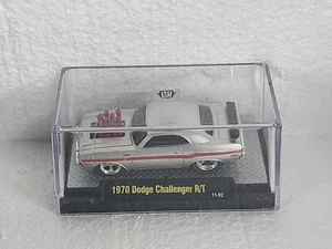 M2 Machines 1970 Dodge Challenger R/T White Loose NO Packaging - Picture 1 of 4