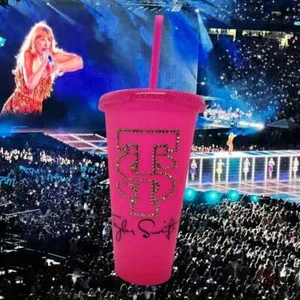 BEJEWELUXE TAYLOR SWIFT Reuseable Special Edition Pink Sparkly Cold Cup - Bild 1 von 2