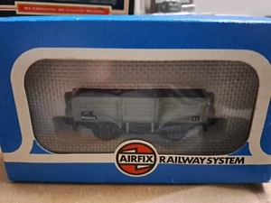 Airfix 54364 5 Plank Wagon BR (Unfitted) M407562 grey OO - Picture 1 of 3