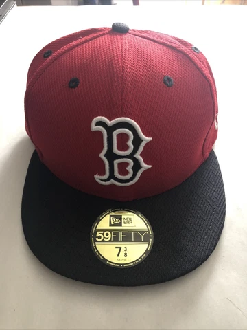 Boston Red Socks New Era Low Profile MLB 7 3/8 Fitted Hat Great Condition! Cover