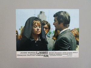 JEANNE MOREAU JEAN-CLAUDE BRIALY LA MARIEE WAS BLACK TRUFFLE LOBBY CARD LB1