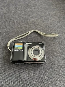 Fujifilm FinePix AV200 Digital Camera 14MP - Picture 1 of 8