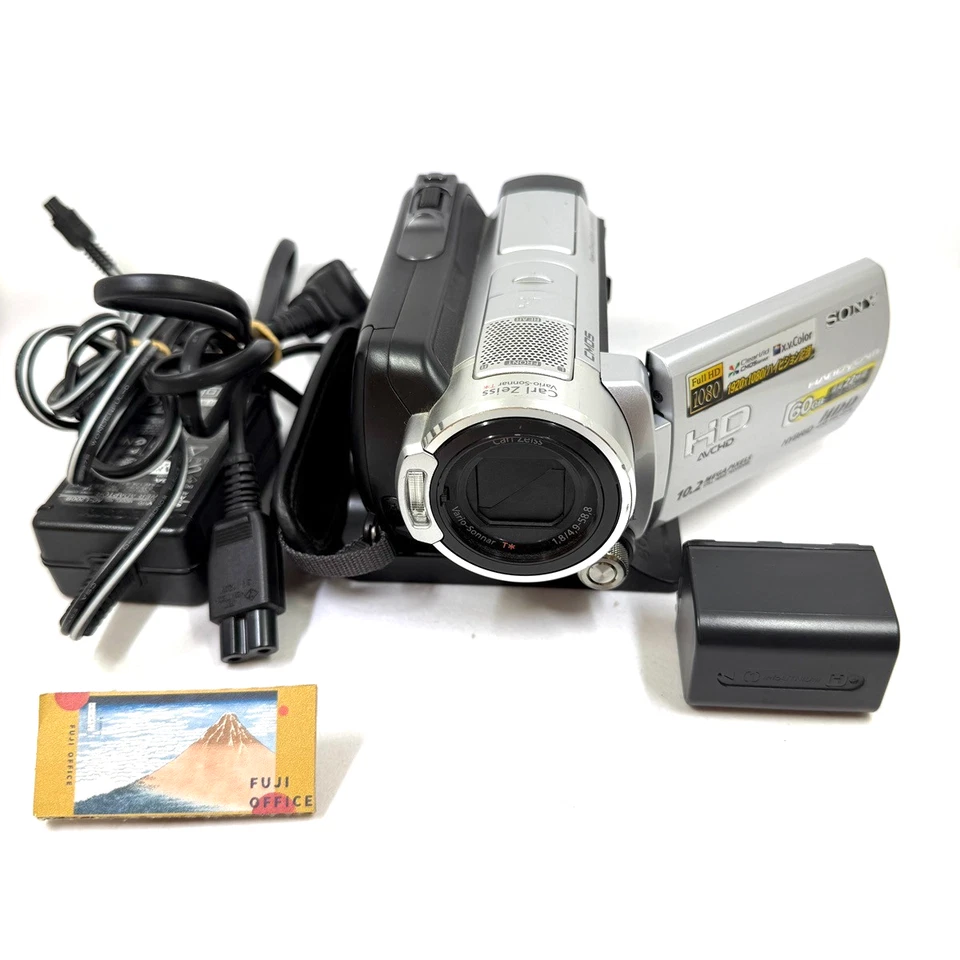 Sony Handycam HDR-SR11  HD Digital Video Camera Silver 12x Zoom Tested w/Battery - Image 1 of 4