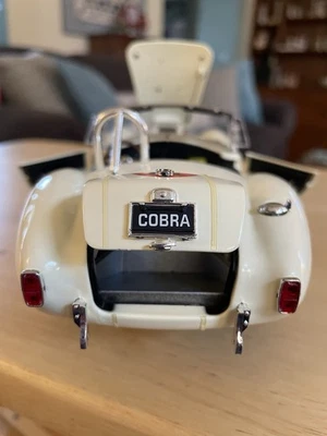 SHELBY COLLECTIBLES~1965 Shelby Cobra 427 S/C~1/18 Diecast~#11 ELVIS Car RARE! - Image 1 of 4