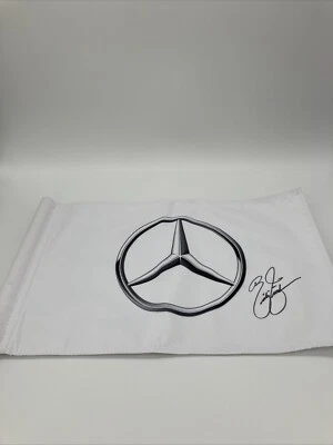 BANDERA DE GOLF AUTOGRAFIADA POR RICKIE FOWLER. LOGO MERCEDES BENZ BANDERA BLANCA. Foto 1 de 4
