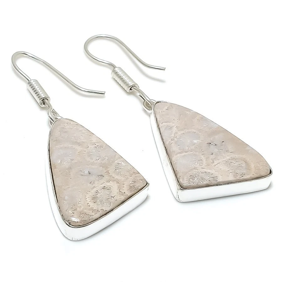 Pendiente de joyería de plata de ley 925 con piedras preciosas de coral fósil natural tamaño 2,2" Foto 1 de 1