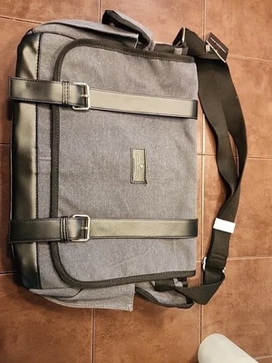 LONDON ТУМАН ХОЛСТ MESSENGER СУМКА 100-ЛЕТИЕ ИЗДАНИЕ НАПЛЕЧНЫЙ РЕМЕНЬ НОВЫЙ W ЯРЛЫКИ - Изображение 1 из 4