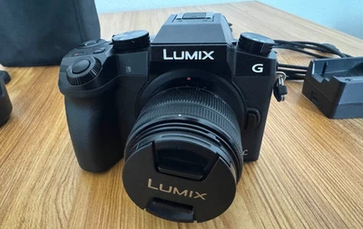 Cámara digital Panasonic Lumix DMC-G7 4K Ultra HD negra con paquete de lentes 14-42  Foto 1 de 4