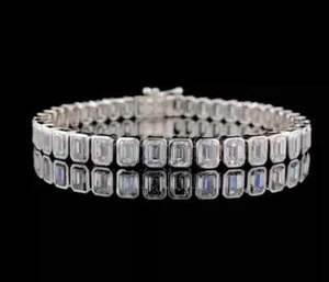 Brazalete tenis bisel creado en laboratorio diamante corte esmeralda de 10 quilates enchapado en oro blanco de 14 quilates - Imagen 1 de 6