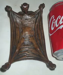 ANTIQUE ART NOUVEAU SOLID BRONZE DEVIL PAGAN BAT COIN CARD STATUE SCULPTURE TRAY - Picture 1 of 15