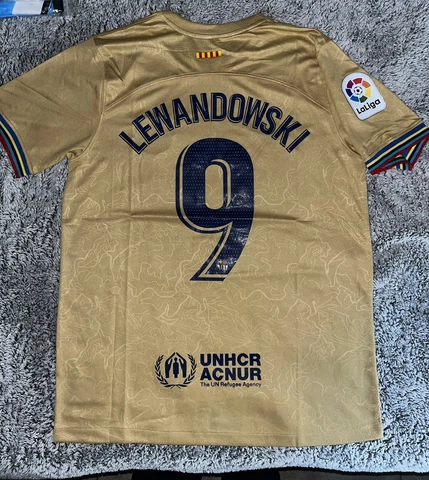 Barcelona Away Jersey Lewandowski (XL) Cover