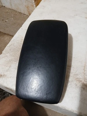 06-11 Lexus GS300 GS350 GS430 GS450 GS460 consola central reposabrazos tapa negro OEM Foto 1 de 4