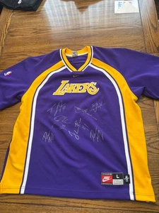 Vintage 1999-00 NBA Los Angeles Lakers Nike Warm-up Pullover Team Signed - Picture 1 of 8