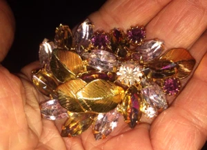 Vintage Purple Gold brooch - Picture 1 of 3