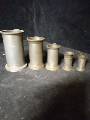 5 Mesures En Étain anciennes  Poinconnees - Photo 1/4