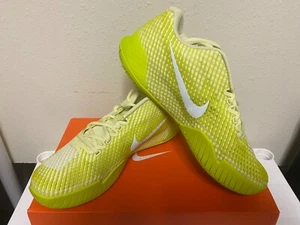 Nike Women's Zoom Vapor 11 Hardcourt Tennis Shoes Style DR6965 300 - Picture 1 of 3