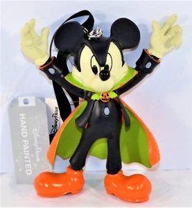 Disney Park Exclusive 2018 Mickey Dressed As Vampire Halloween Ornament NEW CUTE - Picture 1 of 2