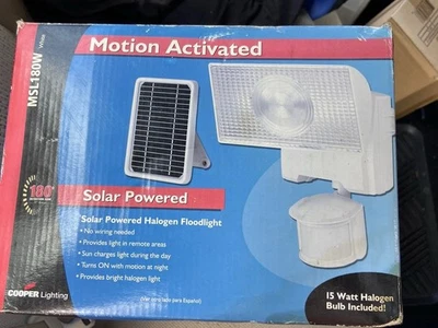 Cooper Lighting Motion Activated Solar Powered Halogen Floodlight - Image 1 of 4