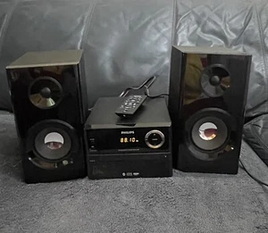 PHILIPS Direct AMFM Stereo Micro System BTM2180 Bluetooth MP3 USB w/Remote Combo - Picture 1 of 6