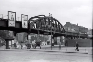 PHOTO BR British Railways Station Scene - LIVERPOOL 1955 2 - Picture 1 of 1