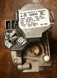 White Rodgers GEMINI 36G24 205 Furnace Gas Valve C341949P01 - Imagen 1 de 6