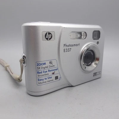 HP Photosmart E337 5.0MP Compact Digital Camera Silver Tested - Image 1 of 4