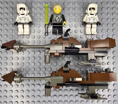 Lego Star Wars Minifigures SW0018 Luke Skywalker SW0015 Scout Trooper Set 7128 - Image 1 of 4