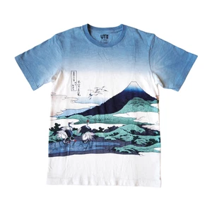 Uniqlo Hokusai Blue Shirt XXS Japanese Mount Fuji Graphic Ombre Woodblock UT 2XS - Bild 1 von 12