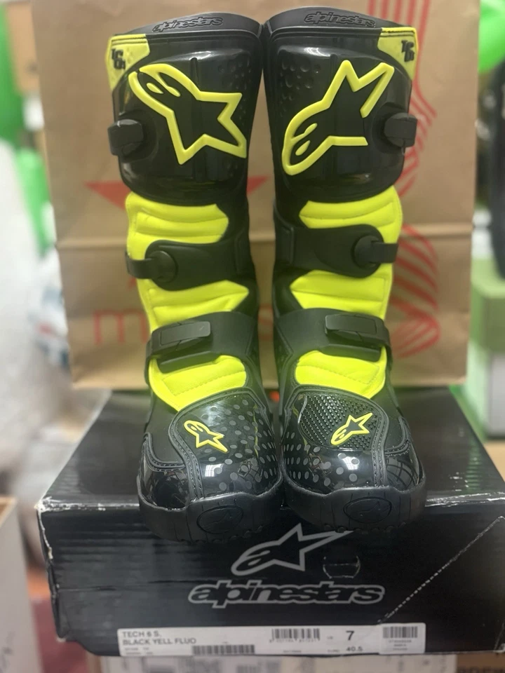 Alpinestars Tech 6 S Black and Yellow Men’s Size 7 Motocross Boots NEW - Image 1 of 4