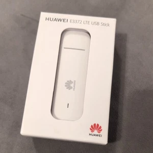 UNLOCKED HUAWEI E3372 4G LTE Mobile Broadband USB DONGLE + 2 x ANTENNAS - Zdjęcie 1 z 4