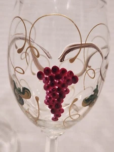 Wine Glasses Hand Painted Grape Clusters Embellished Clear Stem  7.25" Set of 4 - Picture 1 of 10