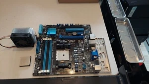 Asus F1A55-M + AMD A8 3800 Processor - Afbeelding 1 van 1