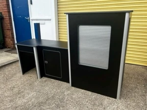 Renault Trafic Vauxhall Vivaro Campervan Camper Kitchen Unit pod Black Fridge - Picture 1 of 8