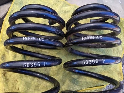 Muelles deportivos usados H&R 50396 96-01 Audi A4 Quattro. SOLO DELANTEROS TRACCIÓN DELANTERA Foto 1 de 4