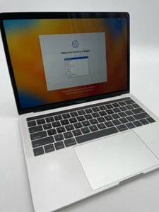 13" MacBook Pro 2017 3.5GHz i7 16GB Ram 512GB SSD Good Battery - Bad Webcam - Picture 1 of 7